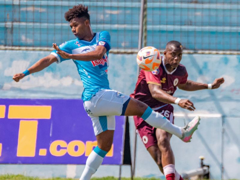 Manta FC rescata empate ante Vinotinto Ecuador en un vibrante 2-2