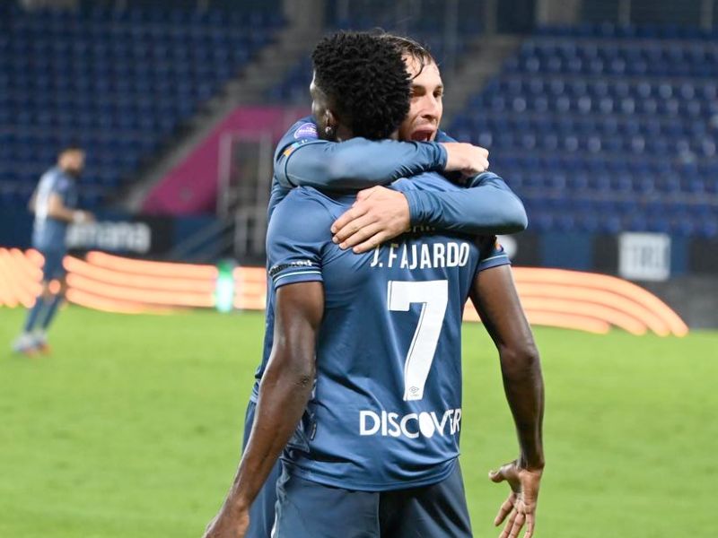 Final Caliente y Agónico: Católica Rescata el Empate (1-1) ante Barcelona SC