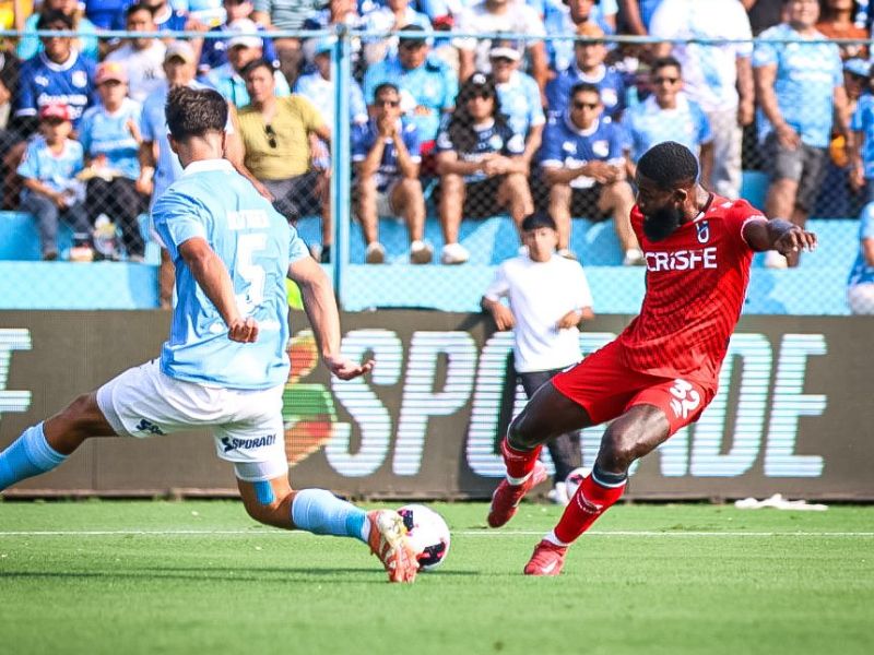 Universidad Católica cayó 3-1 en amistoso internacional en Lima