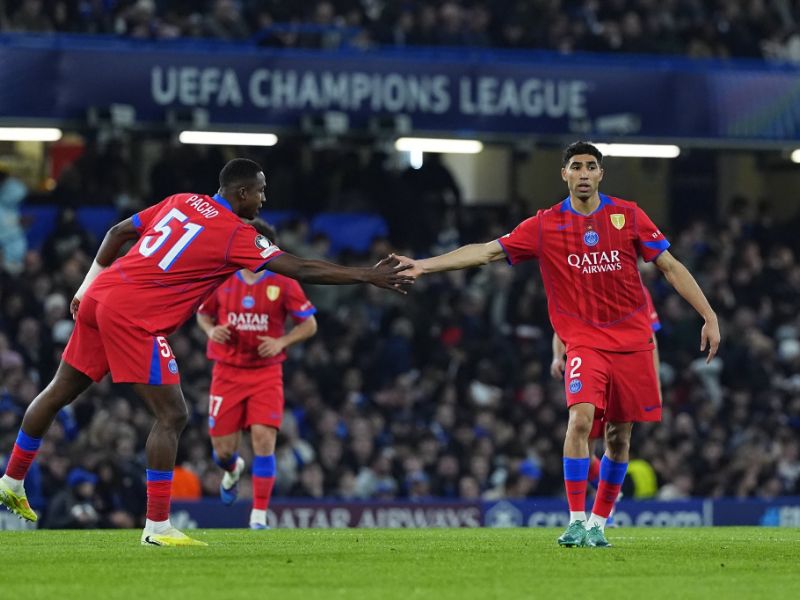 PSG golea al Chelsea y avanza con autoridad en la Champions League