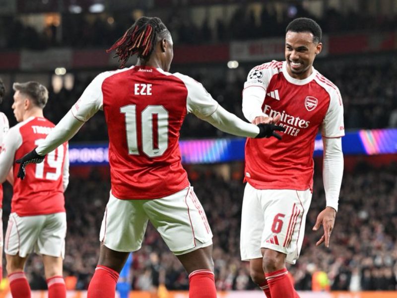 Arsenal impone su jerarquía y elimina al Leverkusen en Champions League