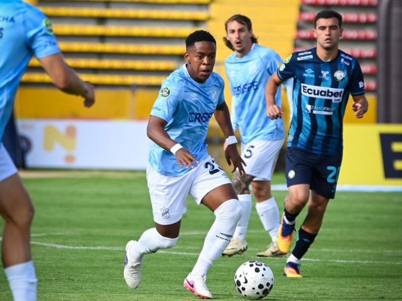 ¡Remontada y goleada! Universidad Católica aplastó 4-1 a Guayaquil City