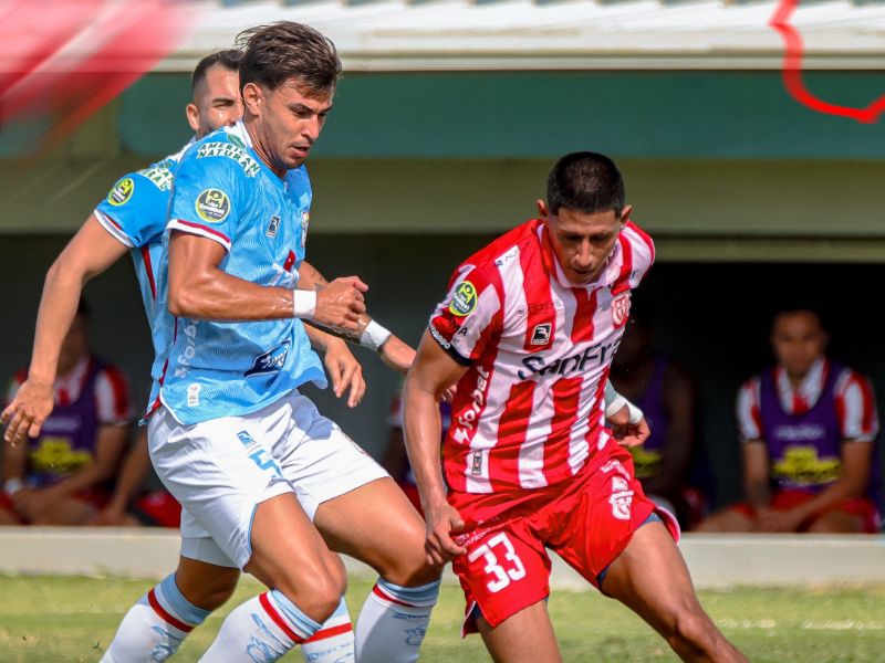Técnico Universitario sorprende en el Jocay y golpea a Manta en el cierre del partido