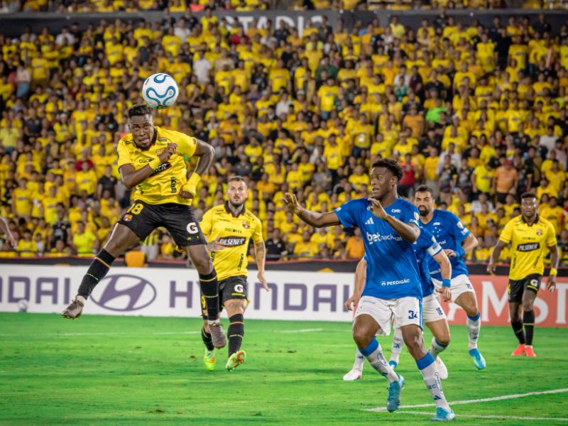 Golpe en casa: Barcelona cayó ante Cruzeiro y complica su arranque en Libertadores