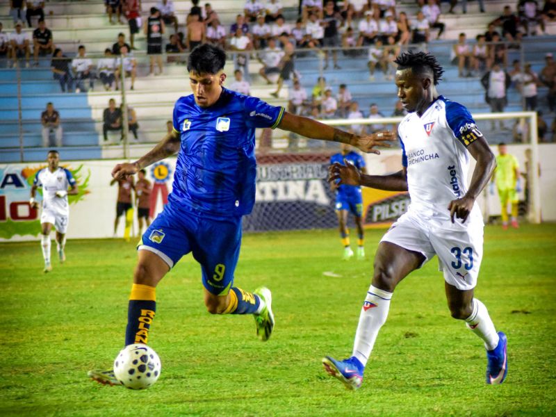 Delfín se hace fuerte en Manta y derrota a Liga de Quito por la mínima