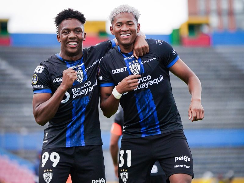Independiente del Valle golpeó primero y resistió: venció 3-2 a Universidad Católica en un partidazo