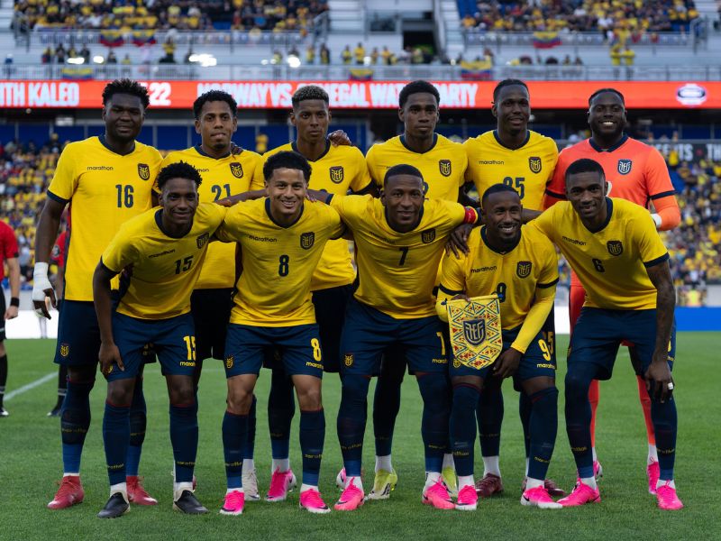 ¡La Tri pisa fuerte en Nueva Jersey! Ecuador vence 2-1 a Arabia Saudita rumbo al Mundial 2026