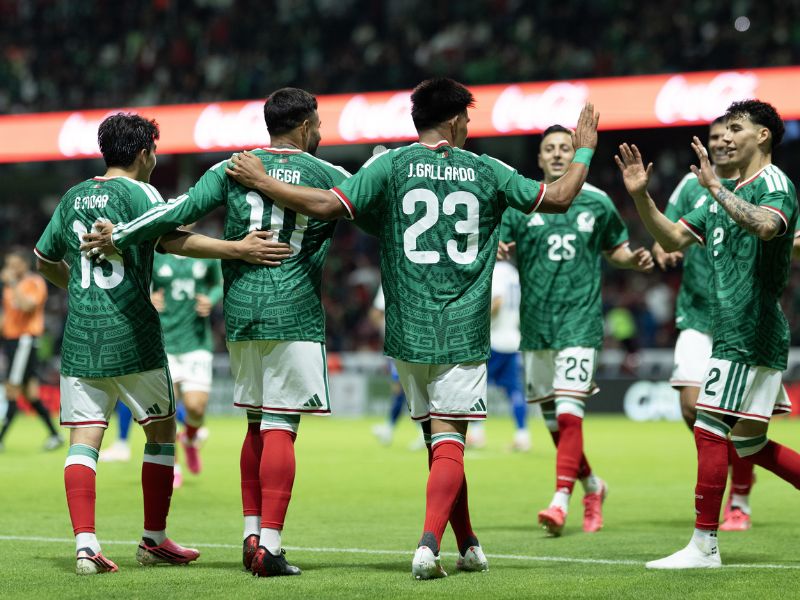 El Mundial ya tiene su primer ganador: México venció 2-0 a Sudáfrica en el Azteca