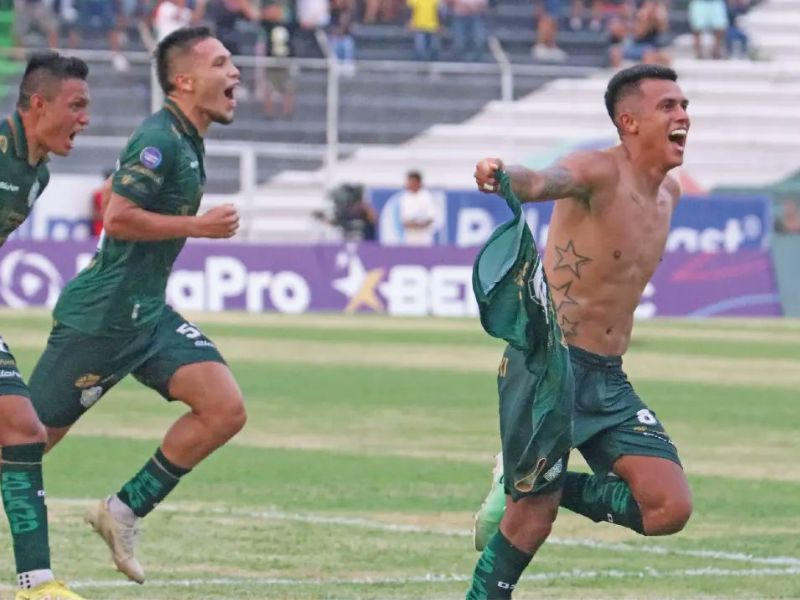 Orense logra un triunfo de 1-0 ante Cumbayá en los minutos de reposición