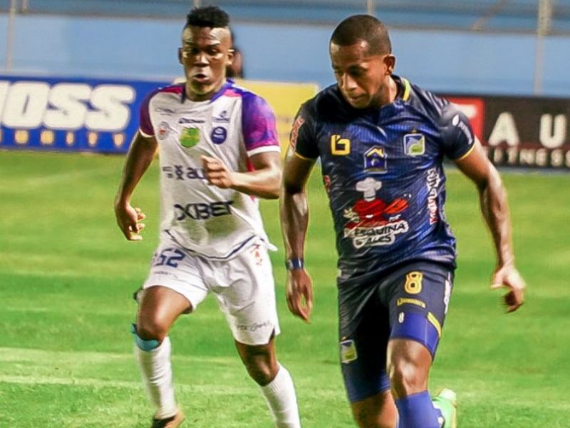 Delfín se impuso por 1-0 sobre Gualaceo
