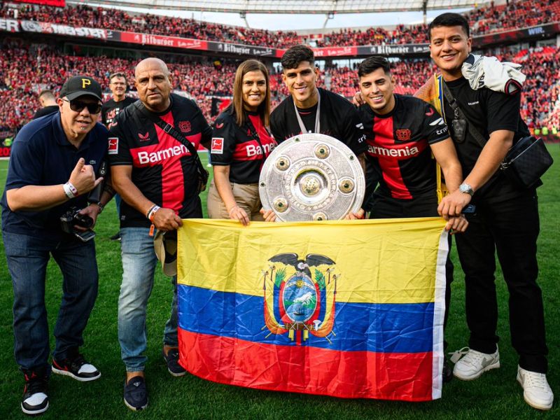 ¡Adiós al 'Muro de Leverkusen'! La emotiva despedida del Bayer a Piero Hincapié tras confirmarse su millonario traspaso al Arsenal