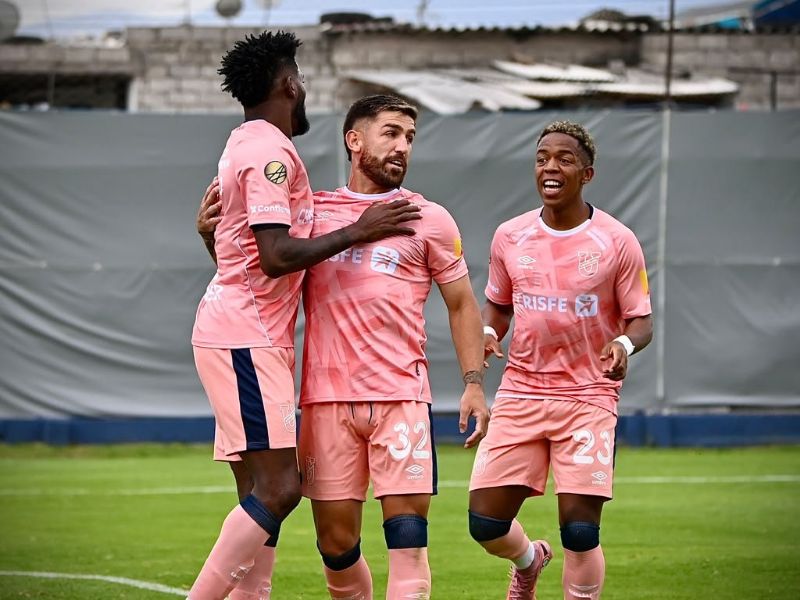Universidad Católica sufre al límite pero elimina a Vinotinto y avanza en la Copa Ecuador