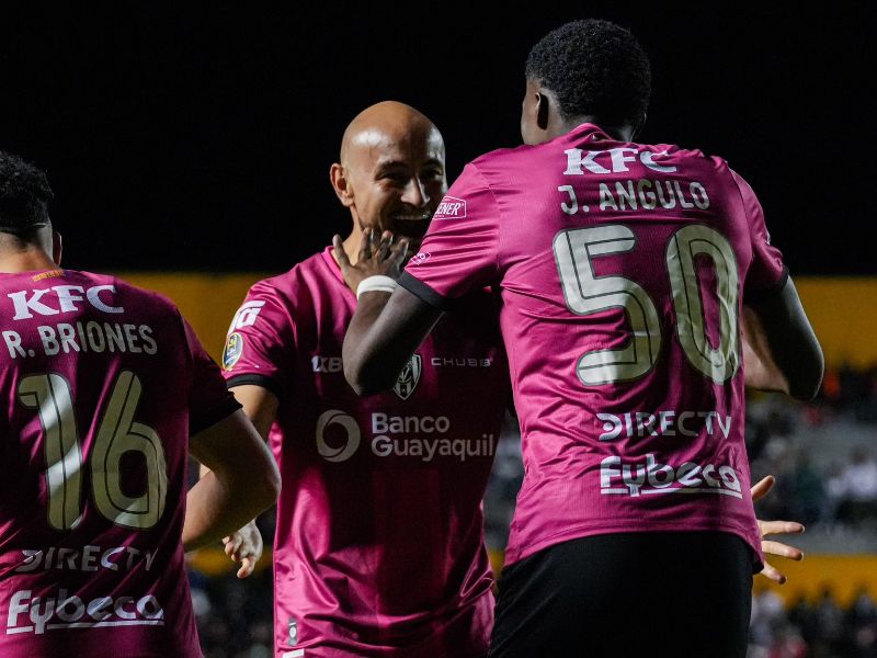 Independiente del Valle asalta el Gonzalo Pozo Ripalda y da un golpe de autoridad ante Liga de Quito