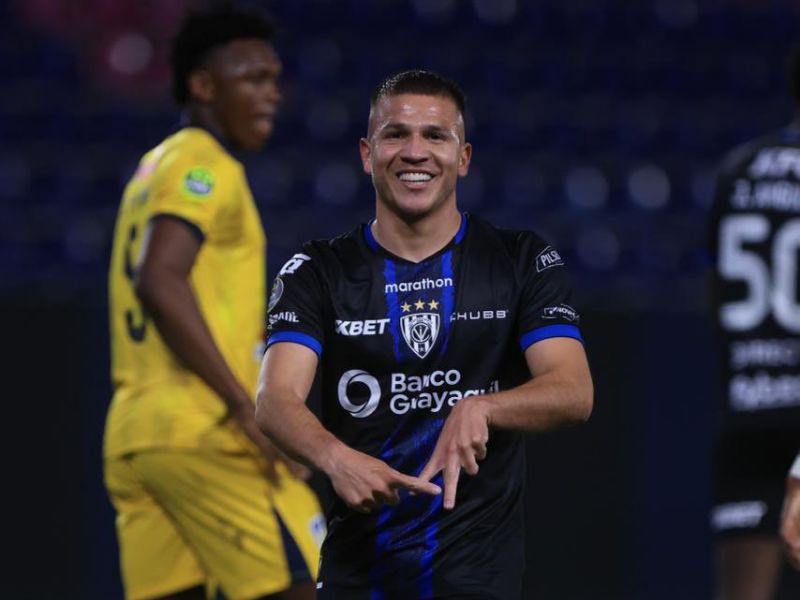 Independiente del Valle sufre, vence 3-2 a Delfín y acaricia un récord histórico en la LigaPro Ecuabet