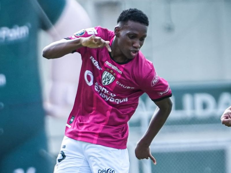 De Chillo Jijón a Europa: Darwin Guagua es adquirido por el Brentford y jugará en el Mérida de España