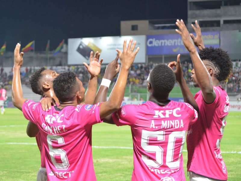 Independiente del Valle vence a Orense 2-0