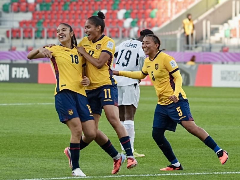 Ecuador goleó 3-0 a Ghana en su debut mundialista y lidera el Grupo C en el Mundial Femenino Sub-20