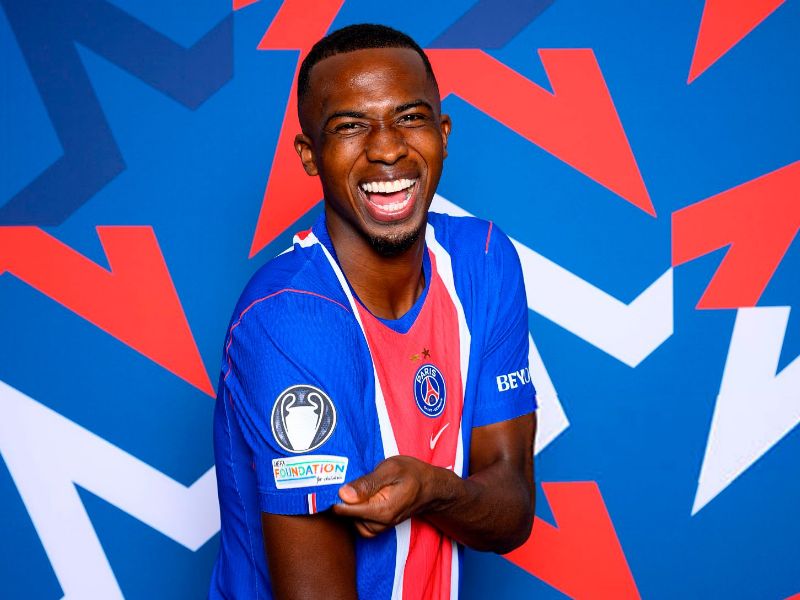 ¡Histórico! Willian Pacho es el segundo ecuatoriano en ser nominado al Balón de Oro
