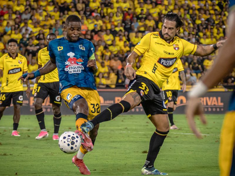 Barcelona rescata un punto clave frente a Delfín y asegura su clasificación