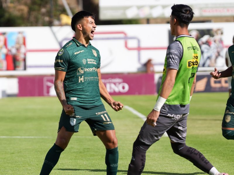 Mushuc Runa y Orense firman un intenso empate en las alturas de Echaleche