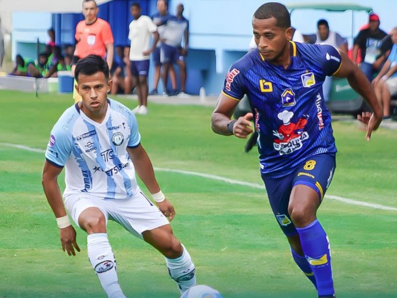 Delfín triunfa como local por la mínima diferencia en un emocionante duelo contra Guayaquil City