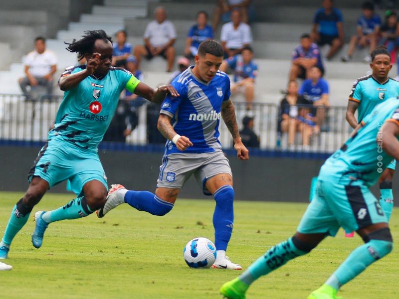 Jaime Ayoví lidera a Emelec en la victoria 3-0 contra Cumbayá FC