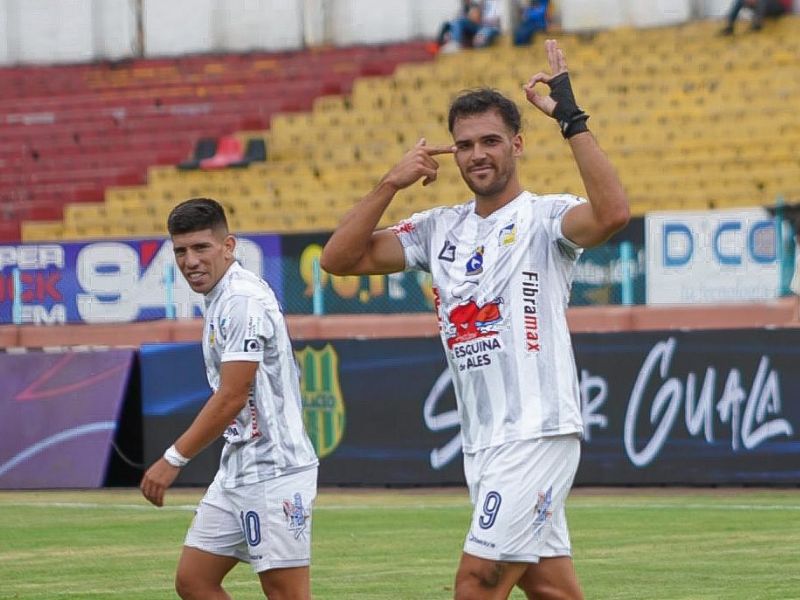 Delfín y Gualaceo protagonizan empate 2-2 en la fecha 12 de la Liga Pro