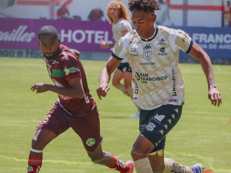 Mushuc Runa obtiene los 3 puntos en casa al vencer 1-0 a Técnico Universitario