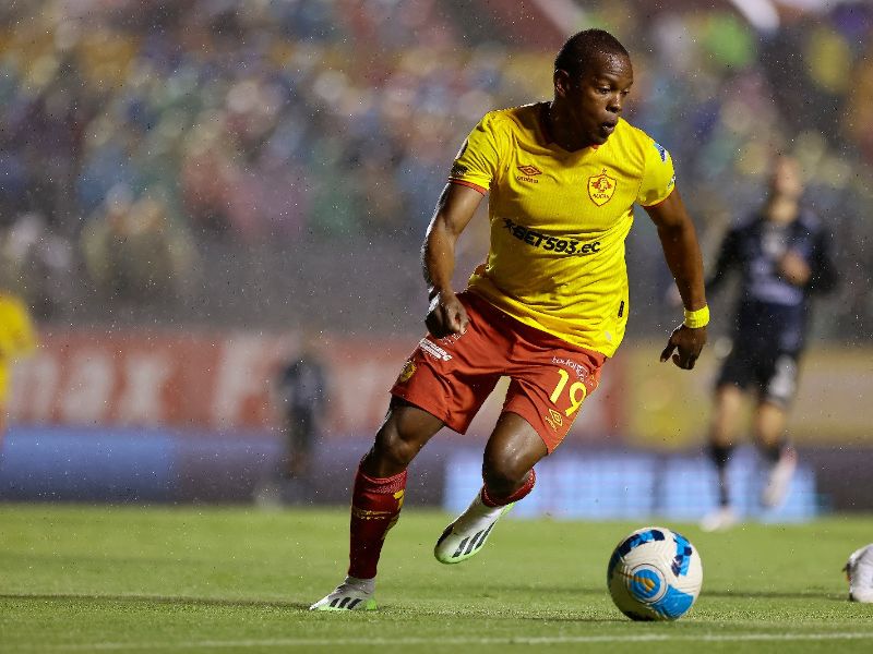 Aucas vence 2-0 a Independiente y aspira clasificarse a la Copa Libertadores