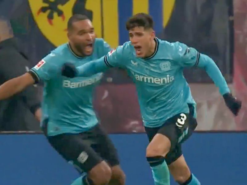 Actuación estelar de Piero Hincapié, El mejor jugador en la victoria del Leverkusen sobre el RB Leipzig