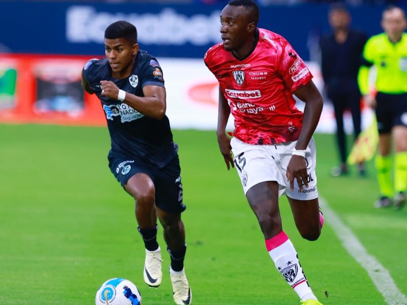 Independiente del Valle y Aucas empatan 1-1 en un partido emocionante