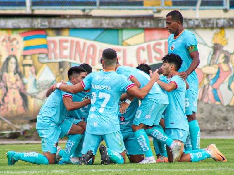 Libertad supera a Técnico Universitario y abandona los números rojos