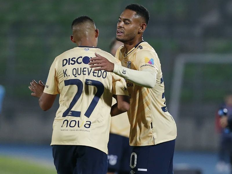 Victoria ajustada de Universidad Católica supera a Unión La Calera en la Copa Sudamericana