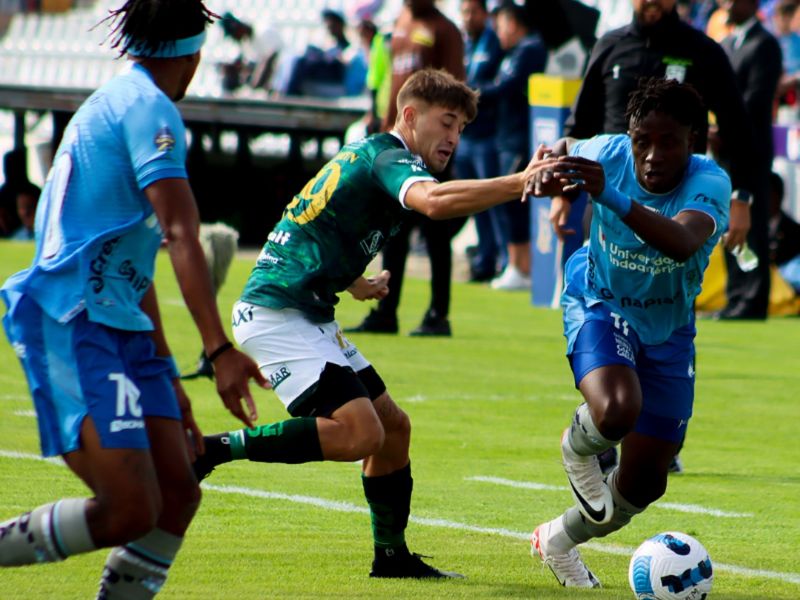 Empate sin goles entre Macará y Orense en el Estadio Bellavista