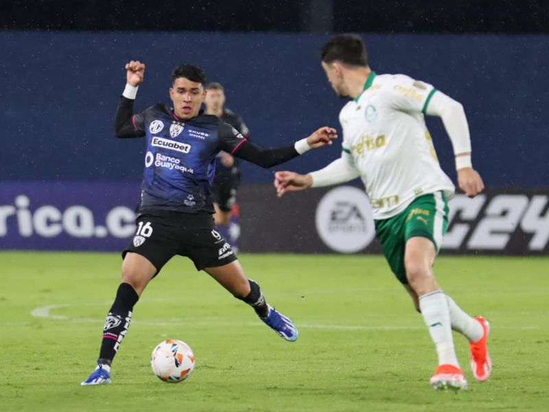 Palmeiras remonta y vence a Independiente del Valle en emocionante encuentro de Copa Libertadores