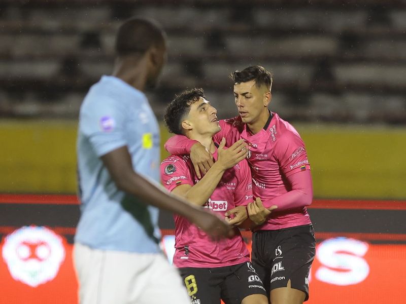 Independiente del Valle gana 3 a 2 a Universidad Católica y asciende a la punta de la LigaPro