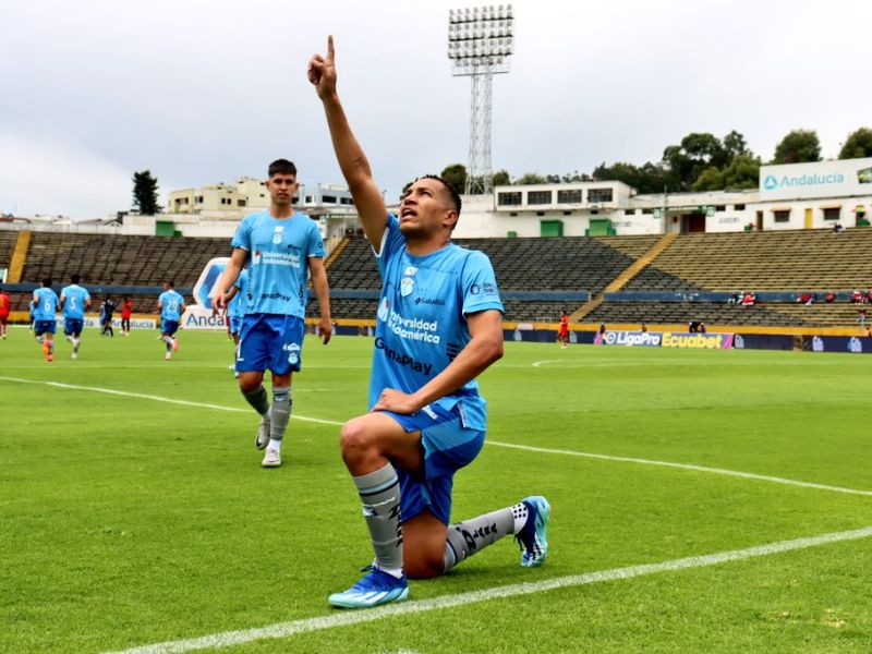 Darwin López brilla con Hat-Trick en la victoria de Macará sobre El Nacional