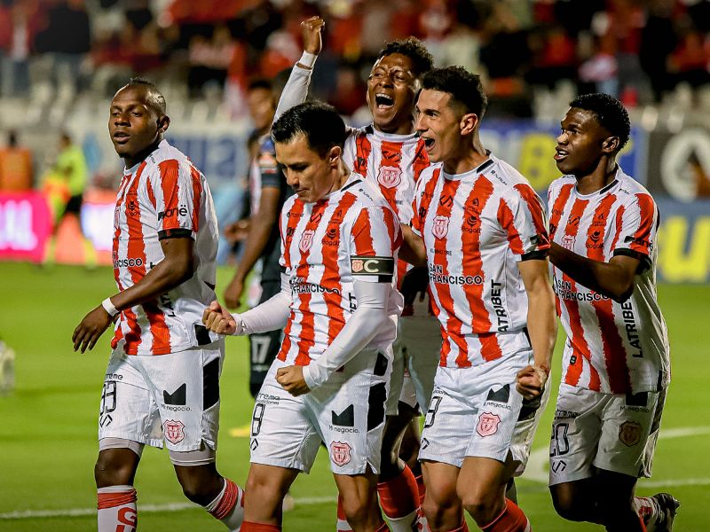 Técnico Universitario derrota 2-0 a Aucas con doble de Diego Armas