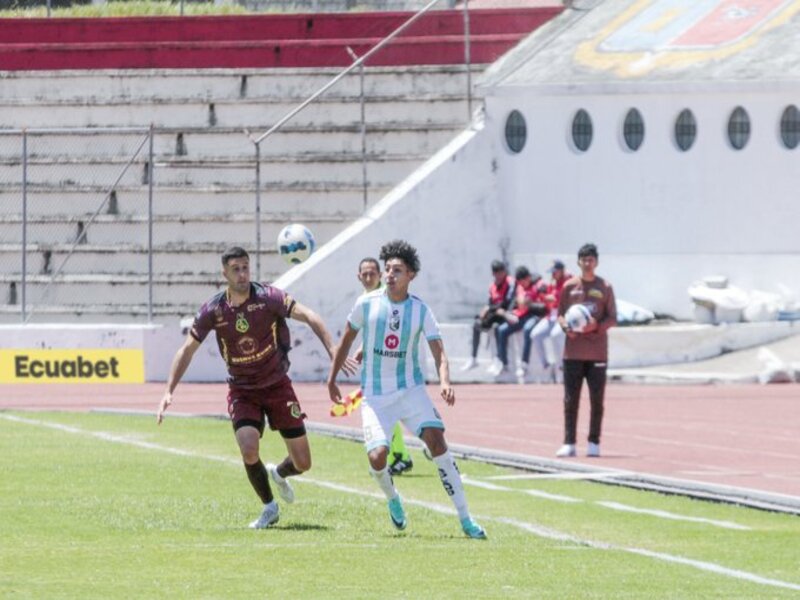 Mushuc Runa y Cumbayá se conforman con un empate sin goles en La Cocha
