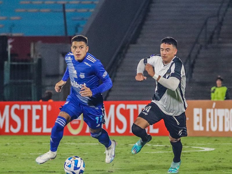 El Club Sport Emelec cayó derrotado en Uruguay por 2 goles a 0 en su vista al Danubio por el grupo B de la Copa Libertadores de América