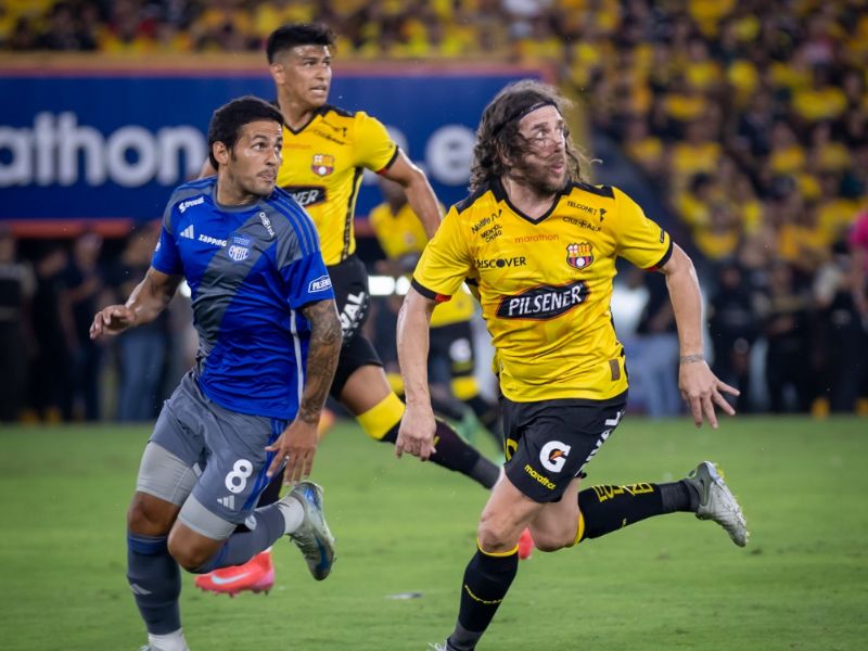 Barcelona SC brilla en la Noche Amarilla 2025 con victoria y grandes invitados