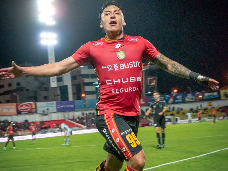 Doblete de Tobar le da la victoria a Deportivo Cuenca sobre Aucas