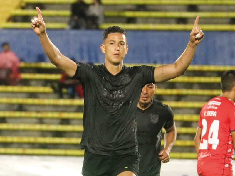 Orense gana por la mínima y deja a El Nacional en el fondo de la tabla