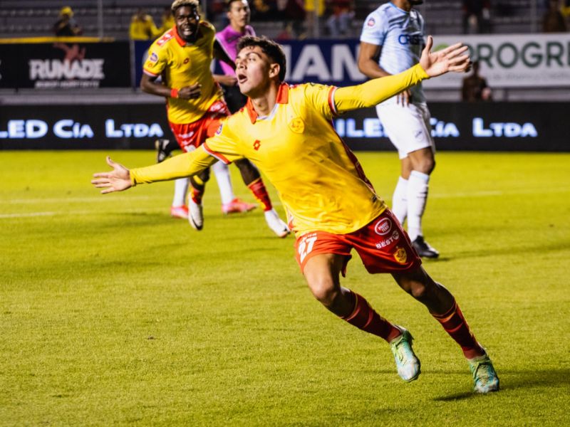 Aucas vence 2-1 a Universidad Católica en el cierre de la jornada