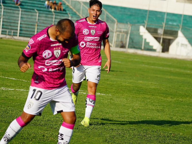 Independiente del Valle remonta y vence 2-1 a Orense en Machala