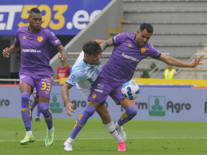 Aucas se lleva los tres puntos con un solitario gol ante Guayaquil City