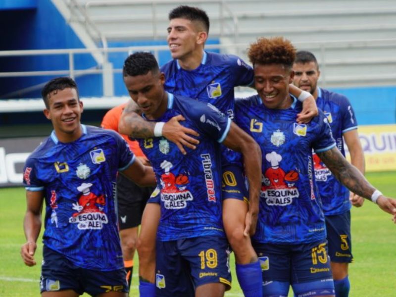 Delfín demuestra su poderío al vencer 4-0 a Cumbayá en la Liga Pro