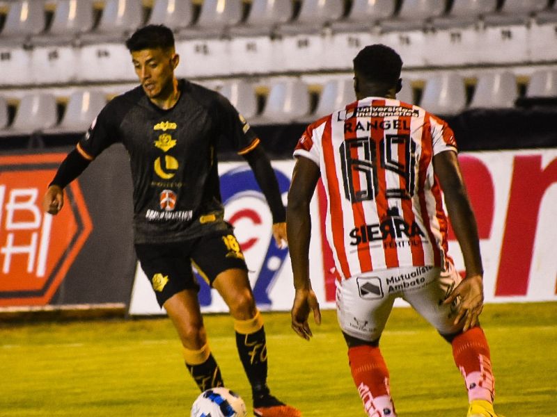 Técnico Universitario y Libertad reparten puntos empate 1-1 en el Bellavista de Ambato