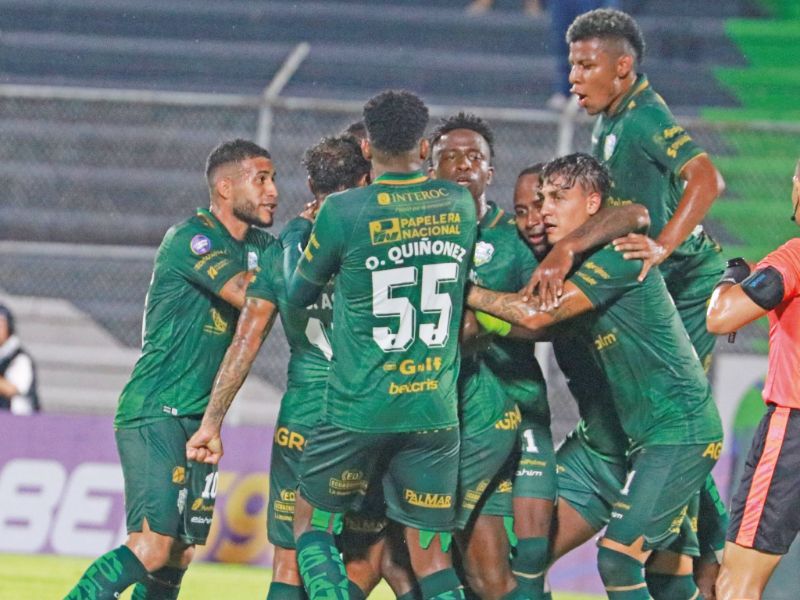 Orense SC derrota de local a Guayaquil City por 3 goles a 2 y sube al cuarto puesto de la Ligapro